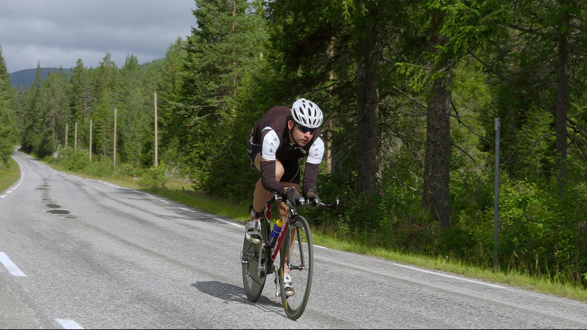 中超球队边路推进节奏分析报告，足球边路进攻战术视频
